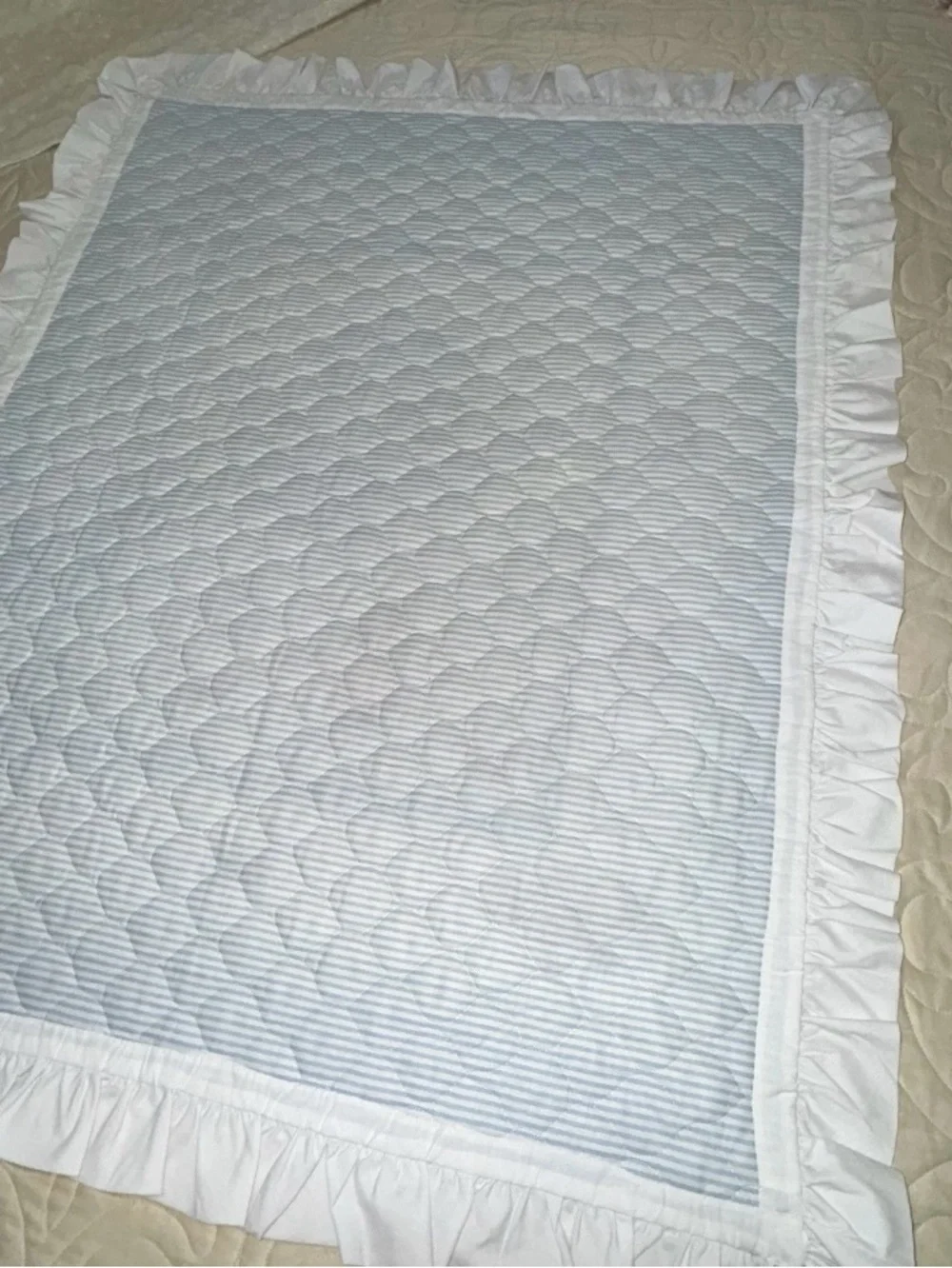 Vintage Handmade Noah’s Ark Baby Quilt, Nursery Ruffle Edge Blanket 48” x 38”